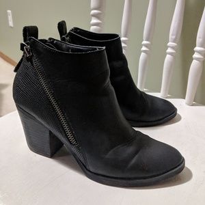 Dolce Vita Zip Up Ankle Boots